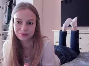 webcam girl magic_couple13 live cam image #12125055