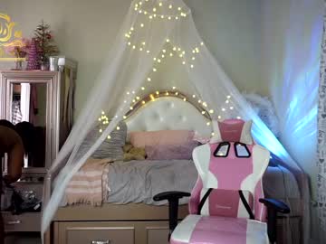 webcam girl jasminekay live cam image #4741762