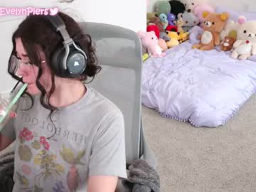webcam girl evelynpiers live cam image #2023534