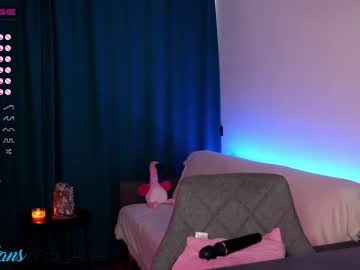 webcam girl fox_alina live cam image #2303613
