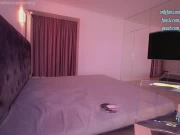 webcam girl innocentemmy live cam image #1186694