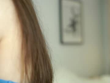 webcam girl peek_in_my_window live cam image #10398466