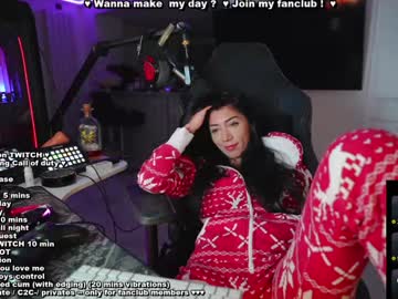 webcam girl evelyne92 live cam image #11365483