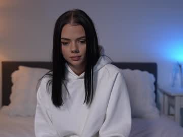 webcam girl ezra live cam image #11187061