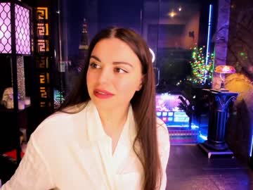 webcam girl alma_pearl live cam image #5346549