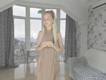 webcam girl infinite_reality live cam image #2054688