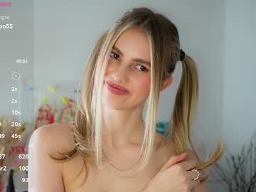 webcam girl fluffy_angel live cam image #10525535