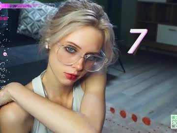 webcam girl audreycarvin live cam image #9730671