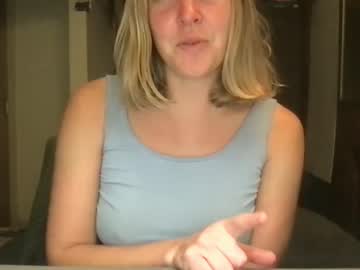 webcam girl summer_sweetsss live cam image #6937368