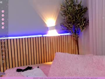 webcam girl little_effy18 live cam image #9674982