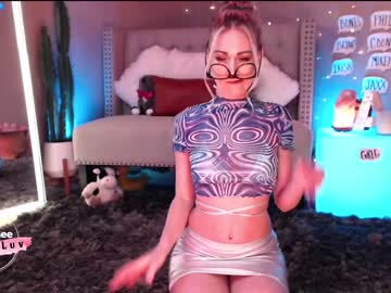 webcam girl aubrilee live cam image #4215800