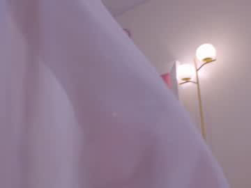 webcam girl nicolle_mitchelle live cam image #10277074