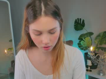 webcam girl yohji_yamamotoo live cam image #4452887