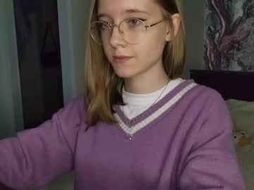 webcam girl lowress live cam image #12127636