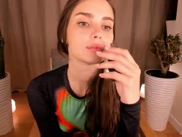 webcam girl scarletmore live cam image #10555910