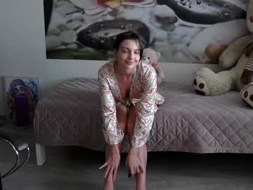webcam girl jennycutey live cam image #11038423