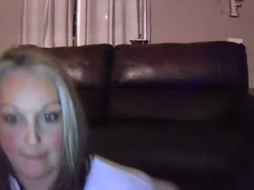 webcam couple leo_lady_8675309 live cam image #391124