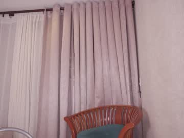 webcam girl _lasuescun live cam image #8554507