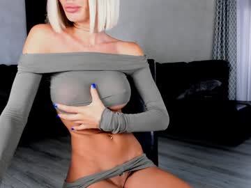 webcam girl ingridblondy94 live cam image #10642072