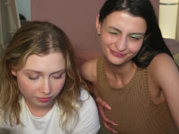 webcam girl april_blush live cam image #9123750