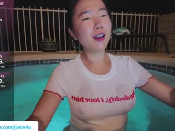 webcam girl jiwon4u live cam image #9685455