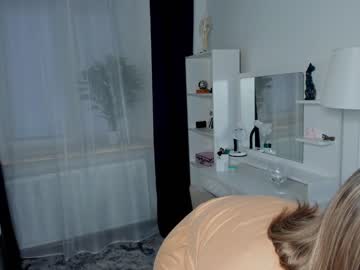 webcam girl cuddliessss live cam image #6734013