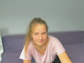 webcam girl dina__di live cam image #3484679