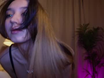 webcam girl sarasuo live cam image #11988682