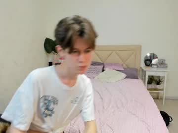 webcam man aidengrantt live cam image #10499444