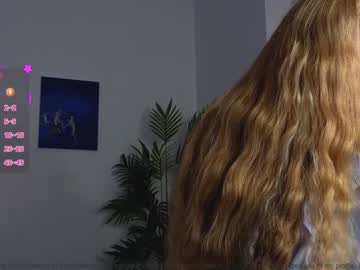 webcam girl small_blondee live cam image #10668797