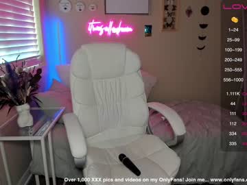 webcam girl badgirlmad live cam image #3412964