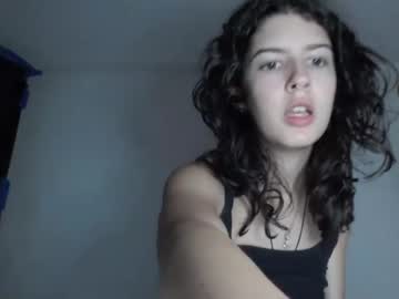 webcam girl frenchava live cam image #6627151