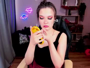 webcam girl elisa_kimm live cam image #4706452