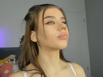 webcam girl jenie_fire live cam image #10377223