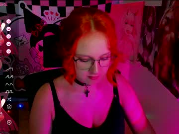 webcam girl margaret_red live cam image #10115796