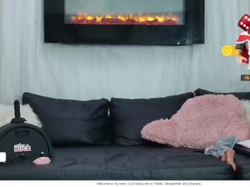 webcam girl champagnefun live cam image #7141096