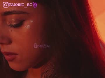 webcam girl taanni_bc live cam image #7950332