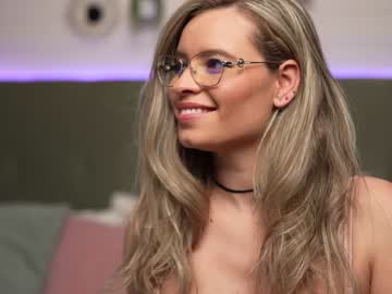 webcam girl brandywhite live cam image #4781524