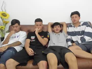 webcam man pelusos_mens live cam image #8227852