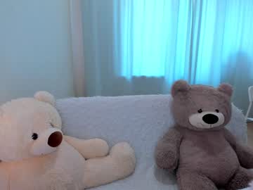 webcam girl yana_squrel_22 live cam image #2622101