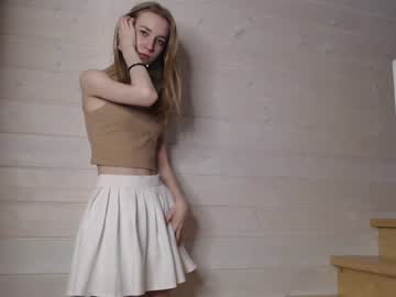 webcam girl princess__aurora live cam image #4968298