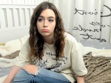 webcam girl connieambes live cam image #7155480