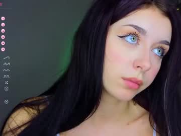 webcam girl minirini live cam image #7268837