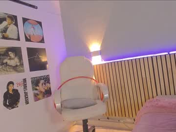 webcam girl little_effy18 live cam image #8361292