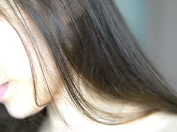 webcam girl peek_in_my_window live cam image #9888518