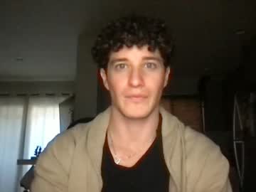 webcam man cozyrice live cam image #4503609