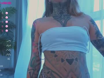 webcam girl nickyneck live cam image #8640800