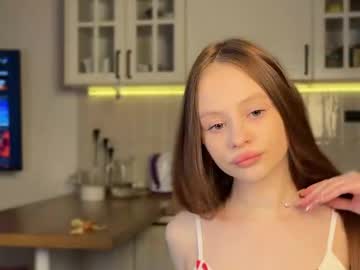 webcam girl tweety_doing_sweety live cam image #11150352