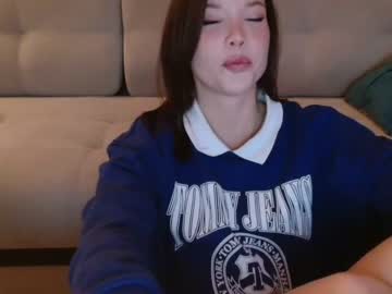 webcam girl bitter_moon live cam image #7615430
