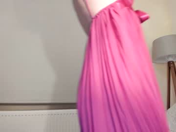 webcam girl snowww_white live cam image #6500656